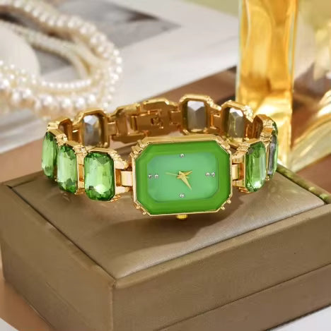 NJC Luxury Fashion Quartz Women's Watch Small Square Emerald and Diamond Inlaid Shining Square Ice-out Watch